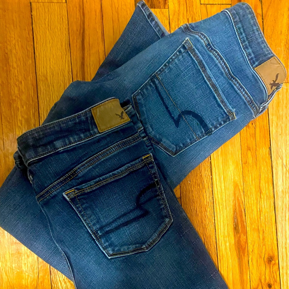 7 pairs American eagle jeans
The style is super stretch skinny kick